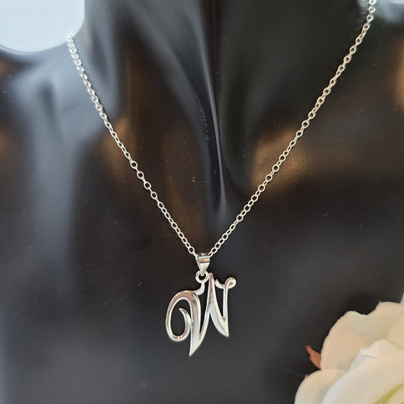 ♥️ 💕THE PERFECT SIMPLE INITIAL NECKLACE - Picture 6 of 9